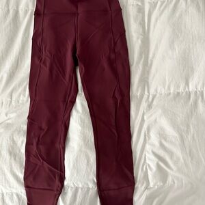Lululemon Women’s Maroon Leggings